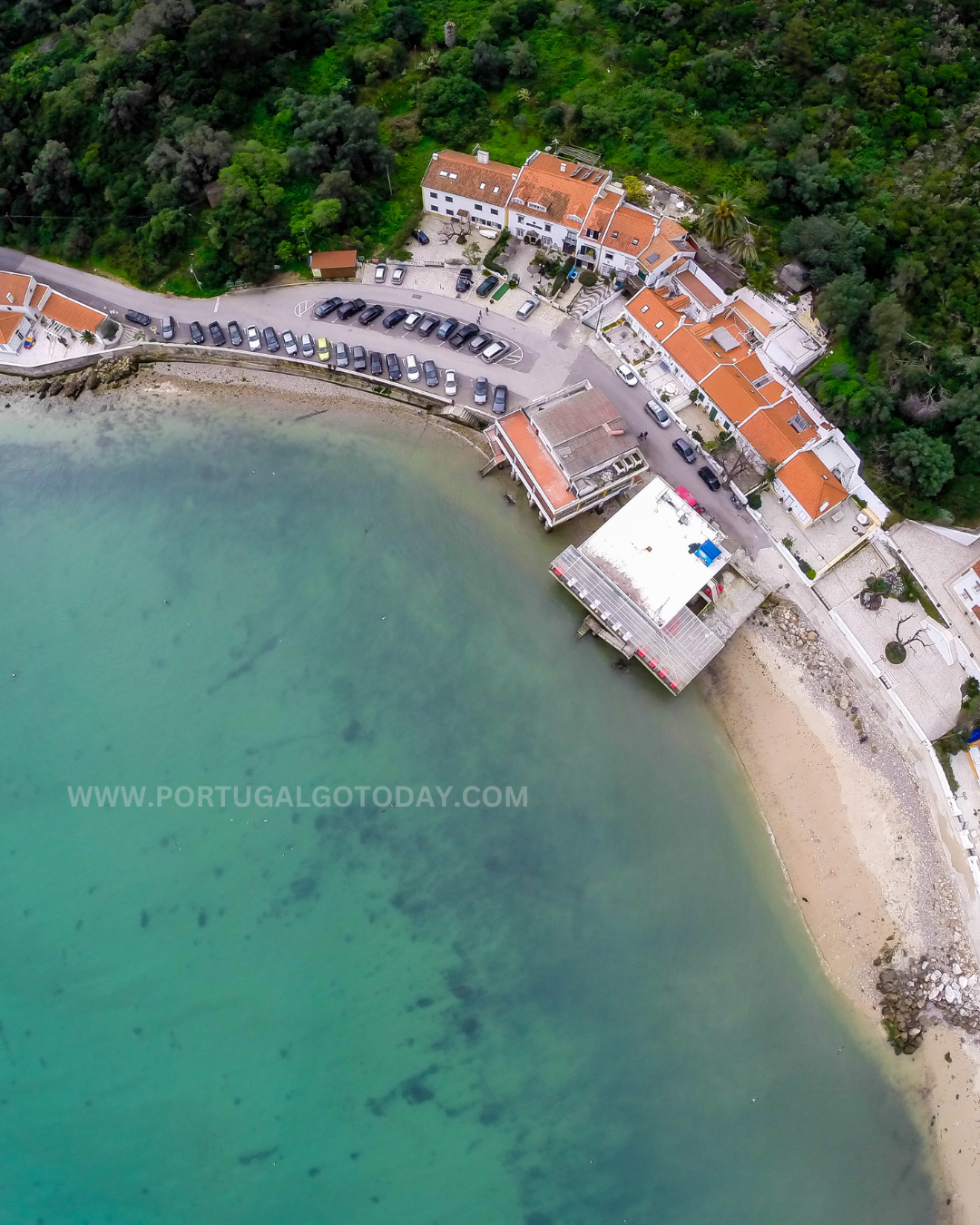 SETUBAL סטובל היא פנינה מוסתרת בפורטוגל שלא מקבלת יותר מידי תיירים. אבל לחלוטין! שווה הגעה. עיר חוף מצוינת, עם מטבח מצוין ויין טוב, הרבה תרבות והיסטוריה. ולרגע קטן, תחושה שיצאתם מהמטריקס.